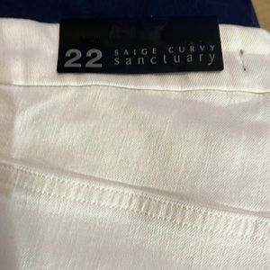 NWT Sanctuary White Denim Saige Curvy Size 22W